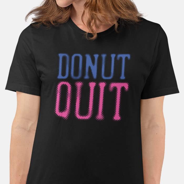 تي شيرت للجنسين مطبوع عليه عبارة "Blurred Donut Quit"